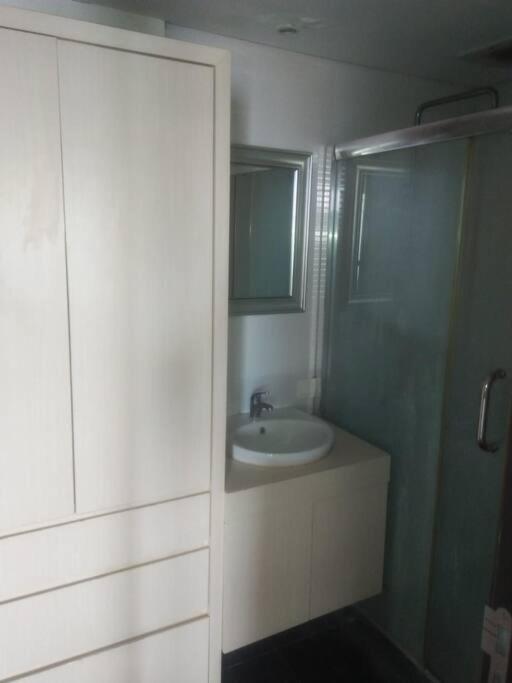 Mg Suite 1Bedroom Apartment By Just Inn Management Semarang Exterior photo